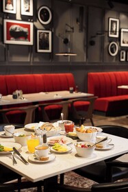 Radisson Red Hotel & Radisson Red Apartments Krakow