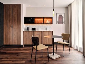 Radisson Red Hotel & Radisson Red Apartments Krakow