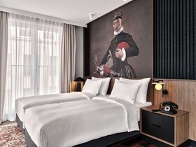 Radisson Red Hotel & Radisson Red Apartments Krakow