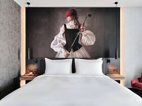 Radisson Red Hotel & Radisson Red Apartments Krakow