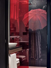 Radisson Red Hotel & Radisson Red Apartments Krakow
