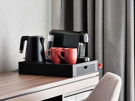Radisson Red Hotel & Radisson Red Apartments Krakow