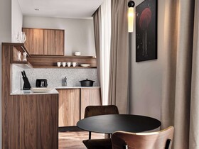 Radisson Red Hotel & Radisson Red Apartments Krakow