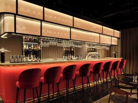 Radisson Red Hotel & Radisson Red Apartments Krakow