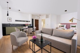 Rajska Residence