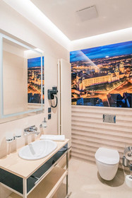 Sky Hotel Kraków