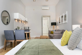 Venetian House Aparthotel