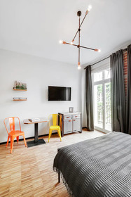 Well Well Aparthotel