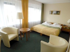 Hotel Gromada Pila