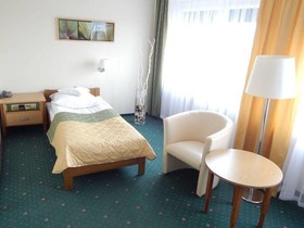 Hotel Gromada Pila