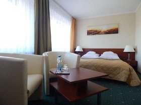 Hotel Gromada Pila