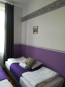 Blooms Boutique Hostel Inn & Apartments