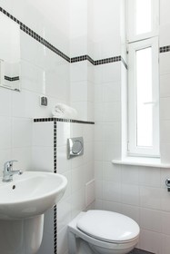 Blooms Boutique Hostel Inn & Apartments