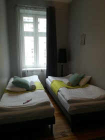Blooms Boutique Hostel Inn & Apartments