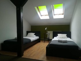 Blooms Boutique Hostel Inn & Apartments
