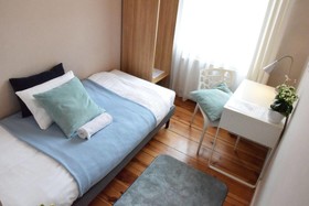 Blooms Boutique Hostel Inn & Apartments