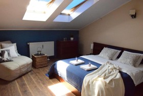 Blooms Boutique Hostel Inn & Apartments