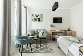 Cinema Hostel & Apartments