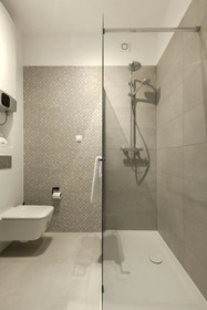 Cinema Hostel & Apartments