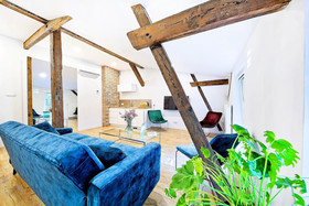 Cinema Hostel & Apartments