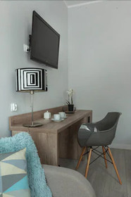 Cinema Hostel & Apartments