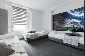 Cinema Hostel & Apartments