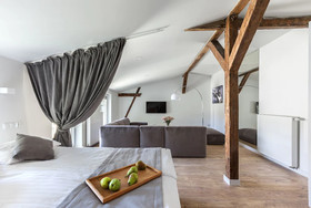 Cinema Hostel & Apartments