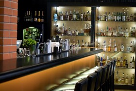City Park Hotel & Residence