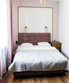 Elegant Hostel & Apartments