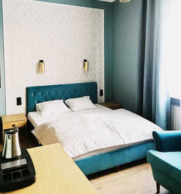 Elegant Hostel & Apartments