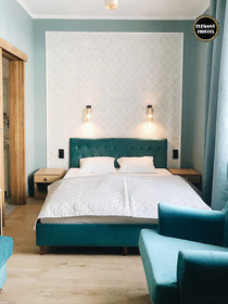 Elegant Hostel & Apartments