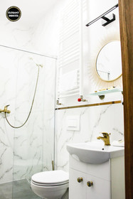 Elegant Hostel & Apartments