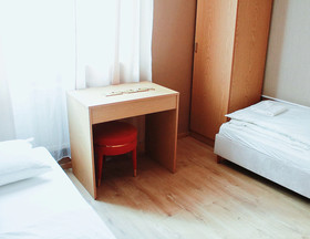 Elegant Hostel & Apartments