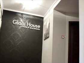 Glam House Apartments