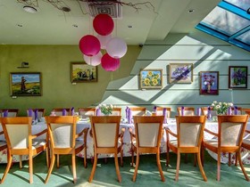 Green Hotel