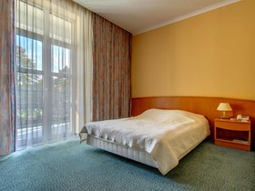 Green Hotel