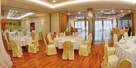 Green Hotel