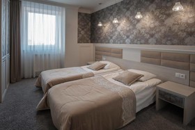 Bialy Dom Henlex Restauracja Hotel