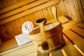 Bialy Dom Henlex Restauracja Hotel