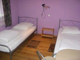 Hostel 365