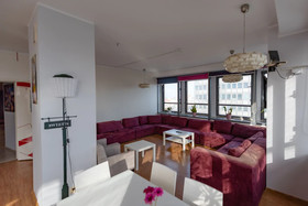 Hostel Puzzle - Alfa