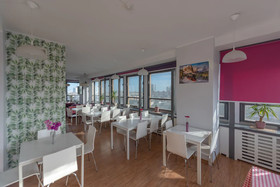 Hostel Puzzle - Alfa