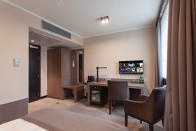 Ilonn Hotel