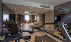 Ilonn Hotel