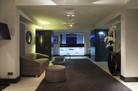 Ilonn Hotel