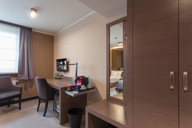 Ilonn Hotel