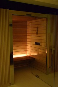 Ilonn Hotel