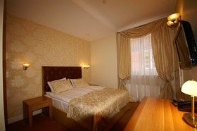 Kolegiacki Hotel