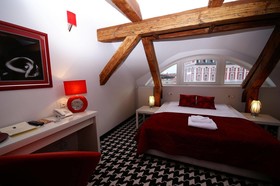 Kolegiacki Hotel