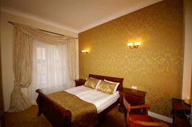 Kolegiacki Hotel